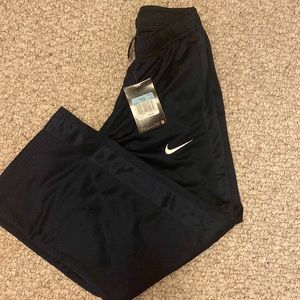 Boys M - Nike Drifit Pants